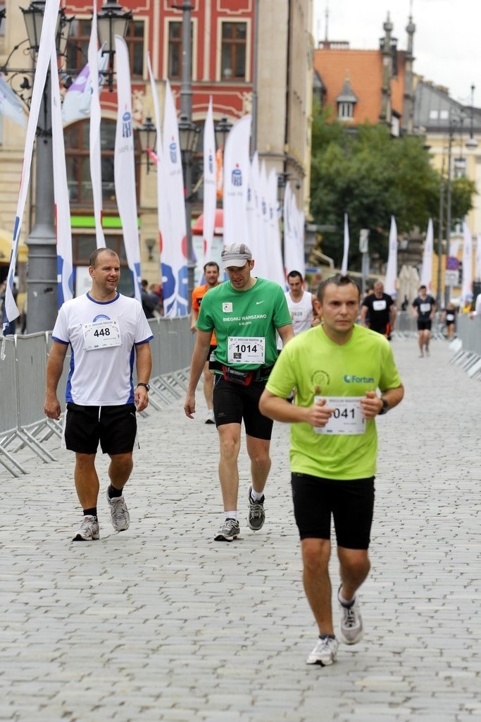 Maraton Wrocław - ZDJĘCIA - zawodnicy z numerami 1001 - 1200