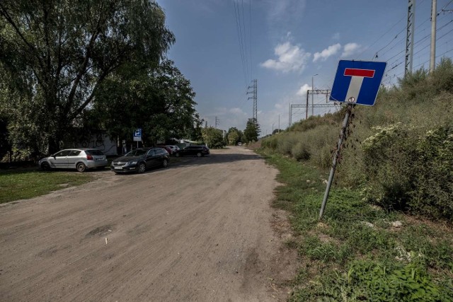 Obecnie ul. św. Wawrzyńca w kierunku Kościelnej jest częściowo nieprzejezdna