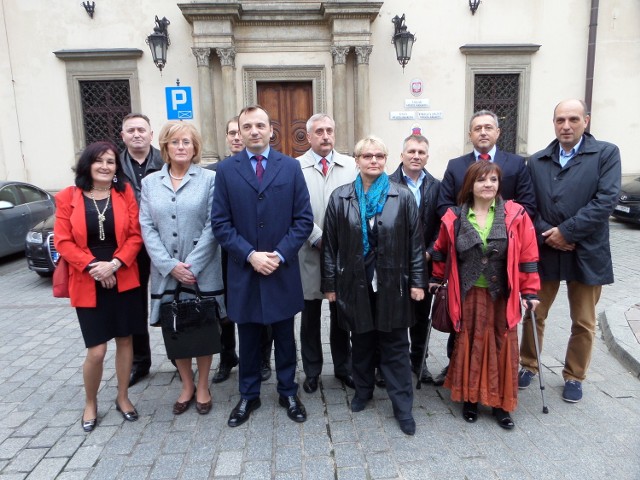 W piątek Łukasz Gibała, niezależny kandydat na prezydenta Krakowa, zaprezentował swoje listy wyborcze do rady miasta