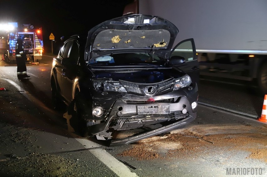 Wypadek na obwodnicy Opola. Ranny kierowca seata