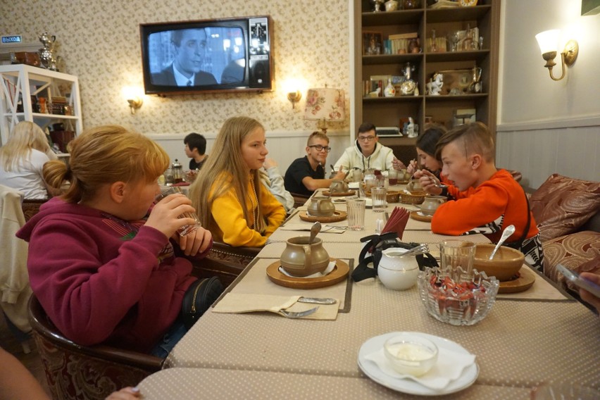 Posiłek w rosyjskiej restauracji w Irkucku