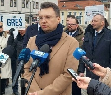 Ubiegający się o fotel prezydenta Białegostoku Rafał Greś...