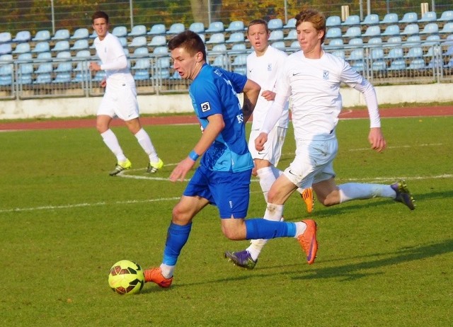 Maciej Gregorek podczas meczu Centralnej Ligi Juniorów przeciwko Lechowi Poznań