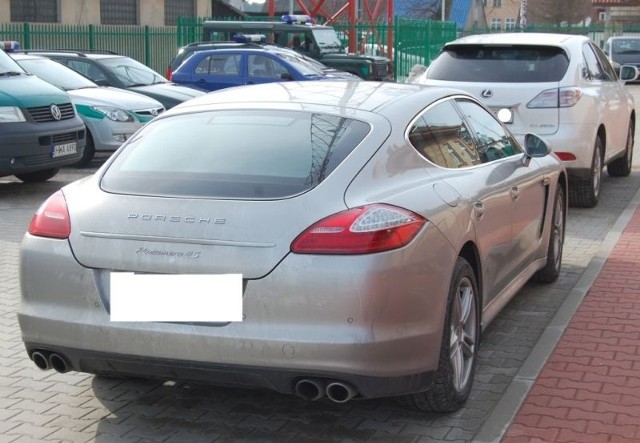 Porsche panamera pozostanie na parkingu w Polsce