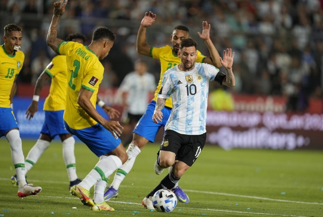 Szczęśliwa trzynastka. Argentyna po meczu z Brazylią dołączyła do grona uczestników mundialu w Katarze