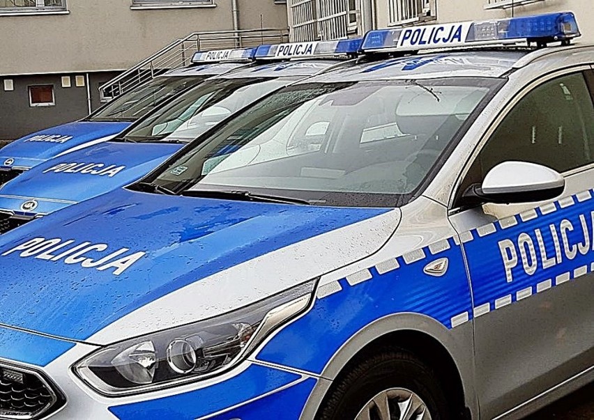 Bielscy policjanci otrzymali trzy nowe radiowozy (zdjęcia)