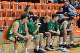 3 liga koszykówki. Ważna wygrana koszykarzy Stali Stalowa Wola w z SKF Jura Basket Zabierzów. Drużyna Bogdana Pamuły rzuciła 90 punktów