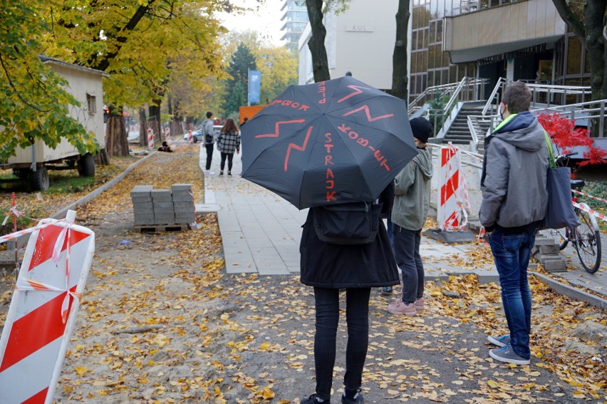 Lublin: Kolejny dzień z protestami po decyzji TK. A to nie koniec 