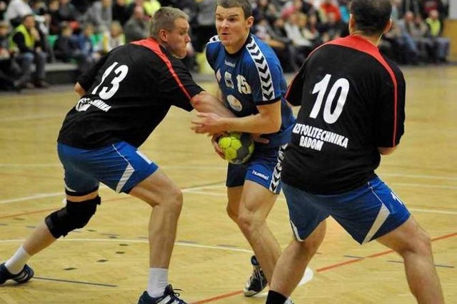 Czuwaj (niebieskie koszulki) przegrał w Szczecinie 22-43.