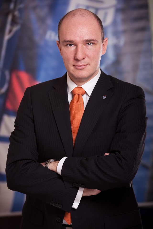 Na pytania odpowiada Tomasz Serafin z PKO Banku Polskiego w Poznaniu
