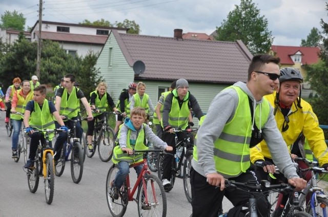 Rajd rowerowy Orońsko-Kowala-Jastrząb i festyn rodRajd rowerowy Orońsko-Kowala-Jastrząb i festyn rodzinny