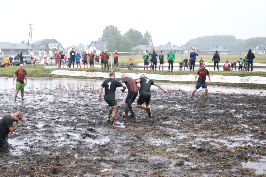 Dni Truskawki na sportowo. Błotna Liga Mistrzów i Mleczny Półmaraton