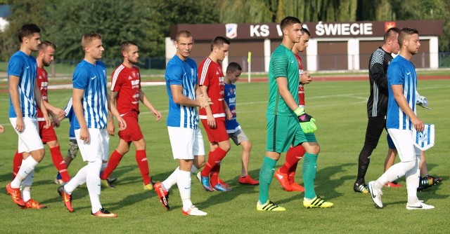 Po Lechu II Poznań w sobotę do Świecia zawita kolejny zespół z Wielkopolski. A będzie nim Jarota Jarocin. Oby wynik świecian był korzystniejszy niż z rezerwami Kolejorza (0:4).