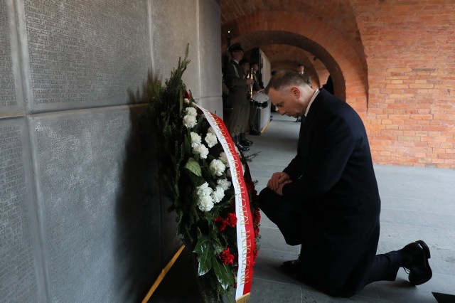 Andrzej Duda uczcił ofiary zbrodni katyńskiej.