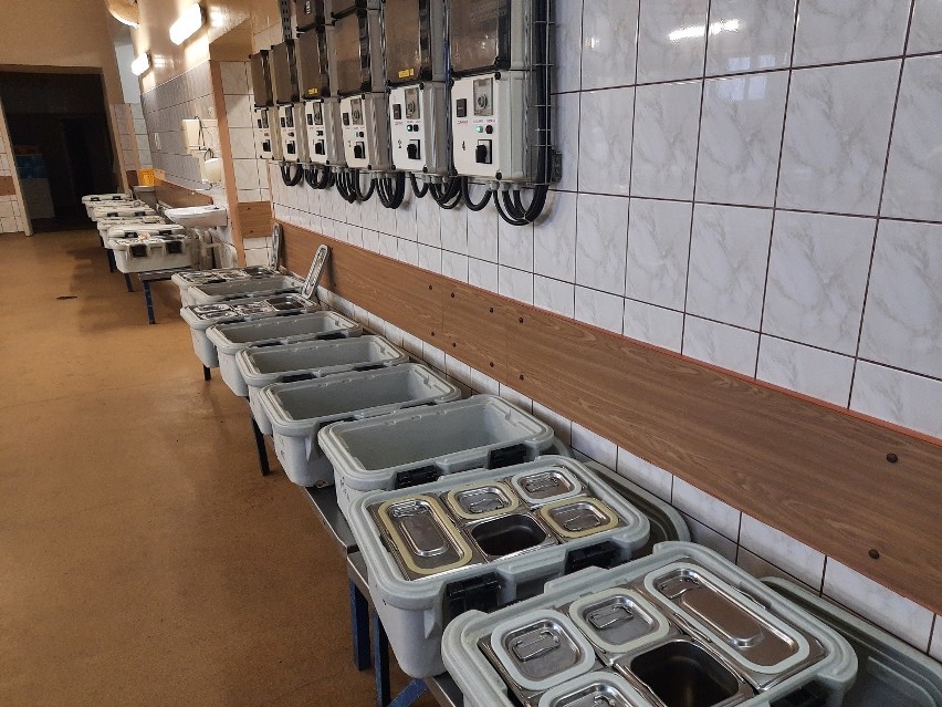 Choroszcz. Wydają nawet 2,5 tys. posiłków dziennie! Jak wygląda kuchnia w szpitalu w Choroszczy?