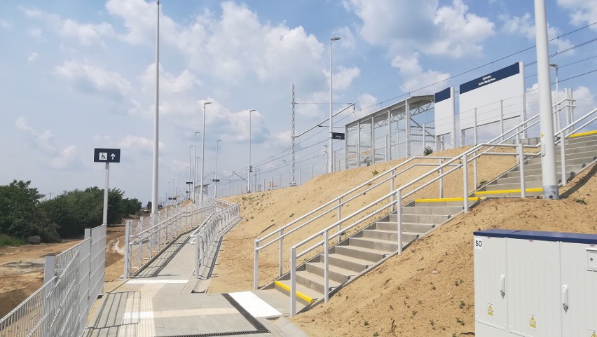 Nowy przystanek kolejowy w Ostrowie koło Radymna.