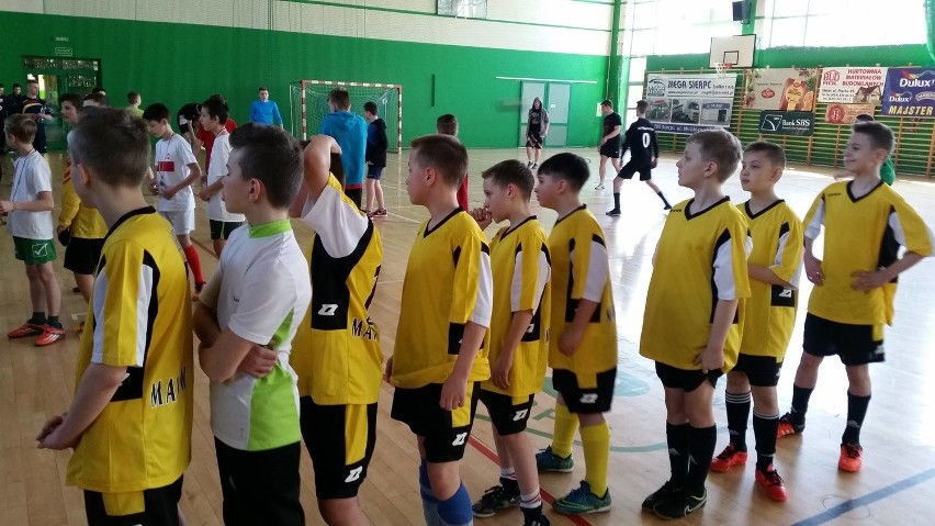 Ministranci-piłkarze z parafii pw. św. Alberta w Makowie zagrają w mistrzostwach Polski