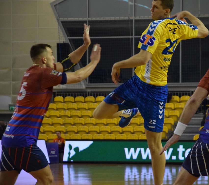 PGNiG Superliga. Rekordowa wygrana piłkarzy ręcznych PGE VIVE Kielce w tym sezonie [ZDJĘCIA, VIDEO]   ] 