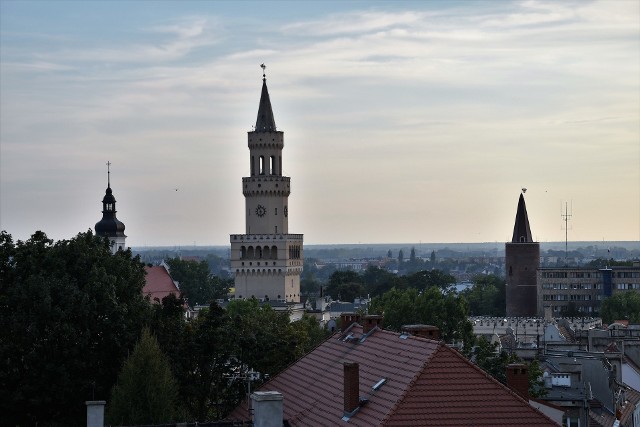 Cztery banki chcą udzielić Opolu kredytu na 40 mln zł.