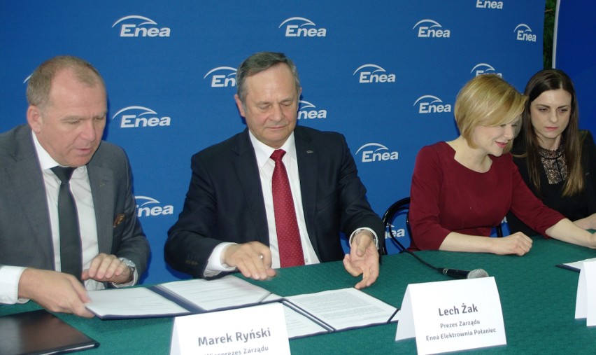 Od lewej: wiceprezes Enea Elektrownia Połaniec Marek Ryński,...