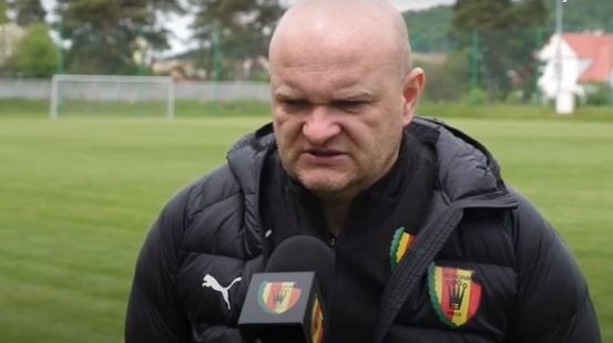 Trener Maciej Bartoszek ocenia wtorkowy trening, mówi tez o aktualnej sytuacji kadrowej Korony Kielce.