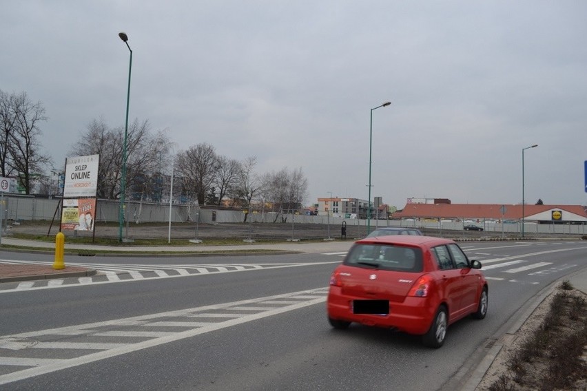 Teren między Lidlem i ul. Targową w Lublińcu został już...