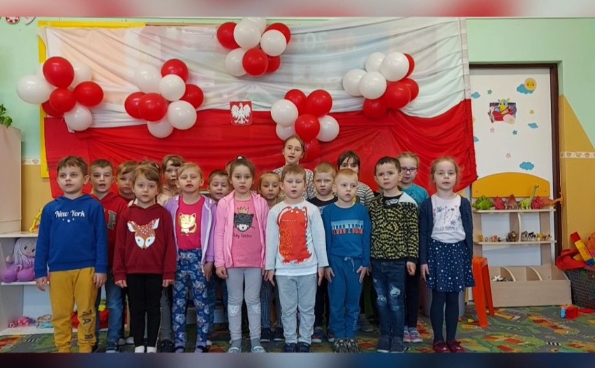 Przedszkole w Słupi w piękny sposób świętowało Dzień Flagi i Święto Konstytucji [WIDEO, ZDJĘCIA]
