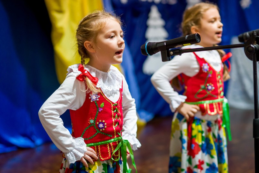 Konkurs muzyczny w SP nr 45 w Białymstoku. Dzieci śpiewały kolędy [ZDJĘCIA]