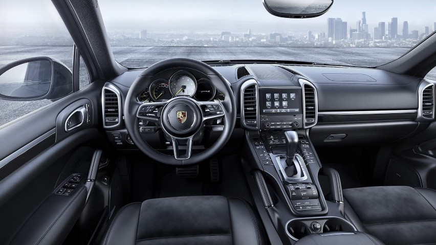 Porsche Cayenne Platinium Edition...