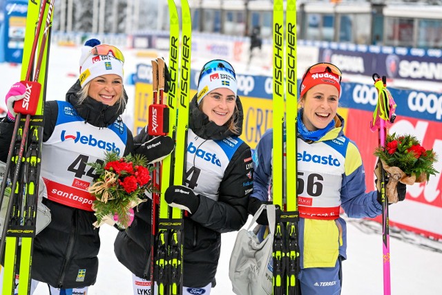Szwedka Ebba Andersson (w środku) wygrała sobotni bieg na 10 km.