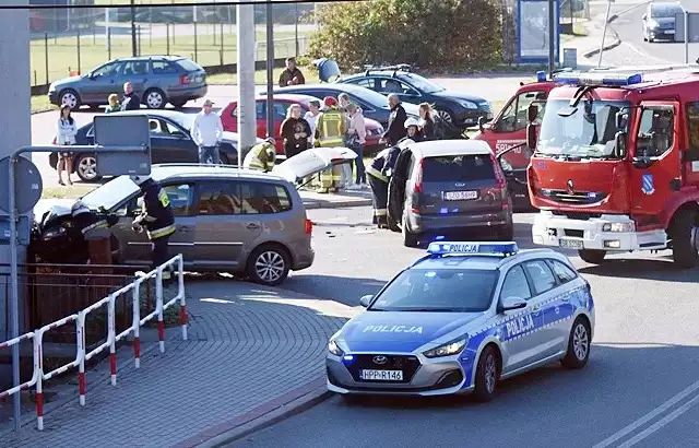 Wypadek na skrzyżowaniu ulic Sportowej i Racławickiej w Rybniku.