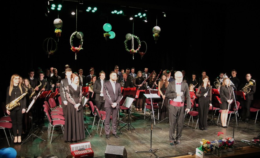 Tak Starosądecka Miejska Orkiestra Dęta prezentowała się...