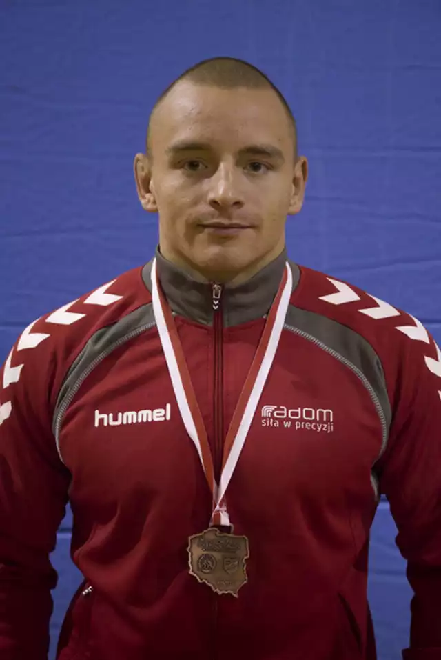 Aleksander Kroczak wywalczył złoty medal młodzieżowych mistrzostw Polski w stylu wolnym. Teraz wystartuje w klasycznym.