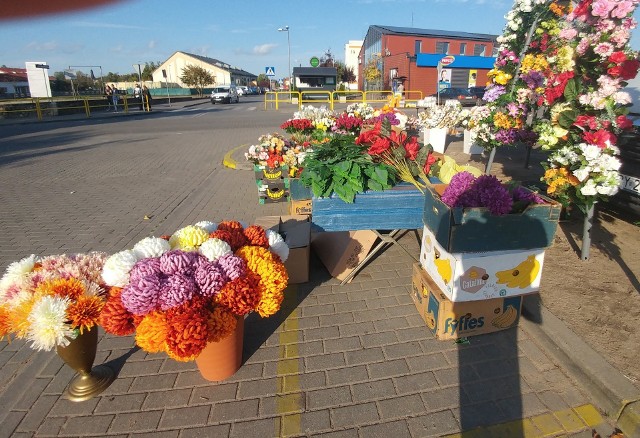 Od wielu lat dniem targowym w Koronowie jest czwartek, w  inne dni ruch tu niewielki