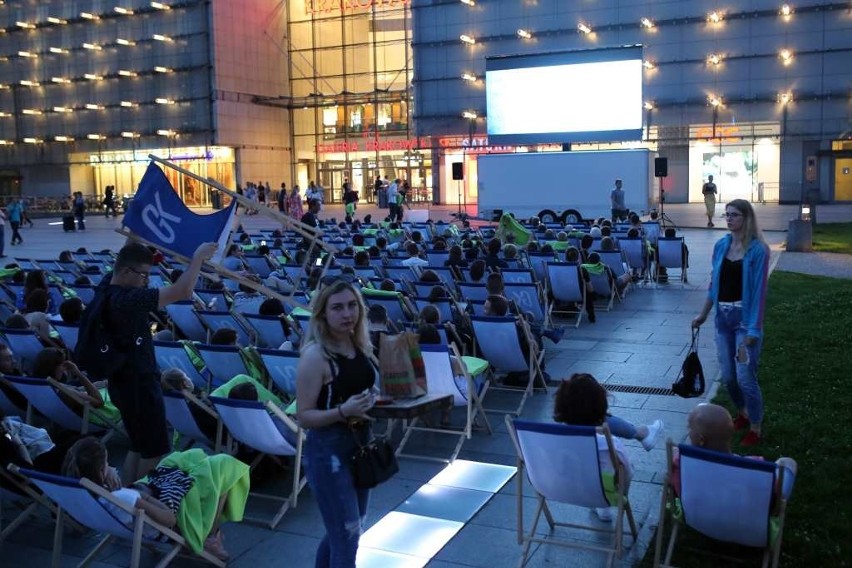 Kino Letnie przed Galerią Krakowską [ZDJĘCIA] 