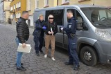 Zabójstwo w Słupsku. Ojciec aresztowany za uderzenie nożem syna
