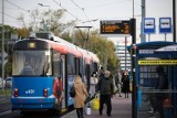 Kraków. Tramwaje i autobusy tylko dla zaszczepionych? Pomysł radnego w ogniu krytyki