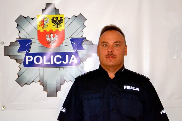 Aby zagłosować na asp. sztab. Pawła Marcinkowskiego wyślij SMS o treści POLICJANT.19 na numer 7155 (koszt 1.23 zł z VAT)