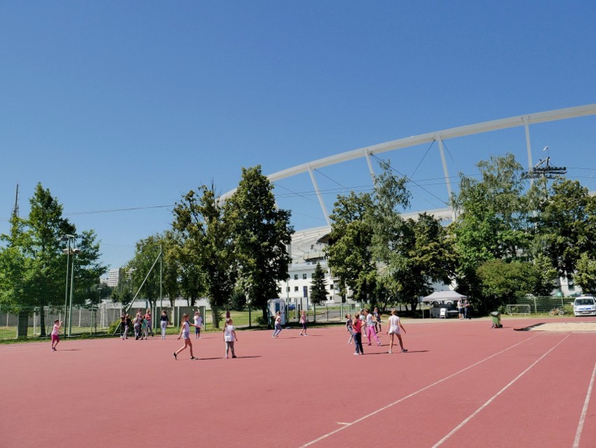 Lato otwartych boisk na Stadionie Śląskim [ZDJĘCIA] Ponad 1700 dzieci odwiedziło w wakacje chorzowskiego giganta
