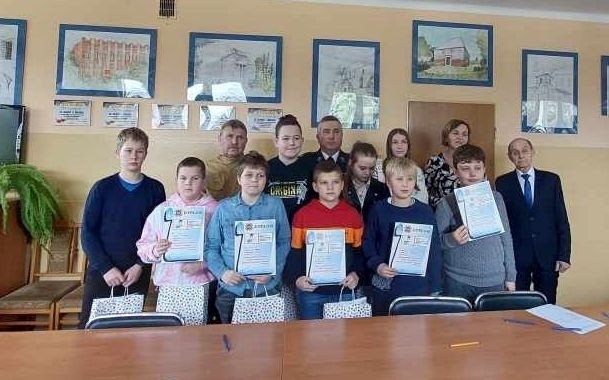 Wszyscy uczestnicy konkursu otrzymali  nagrody ufundowane przez Wójta Gminy Czarnocin.