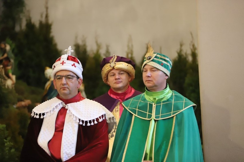 W parafii świętej Rozalii w Skorzeszycach odbył się tradycyjny Orszak Trzech Króli. Zobaczcie zdjęcia