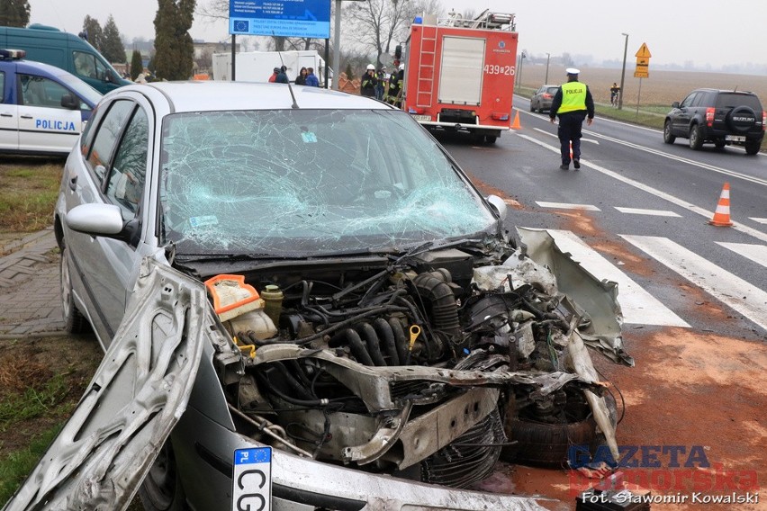 W Wielkiej Łące na krajowej "piętnastce" zderzyły się trzy...