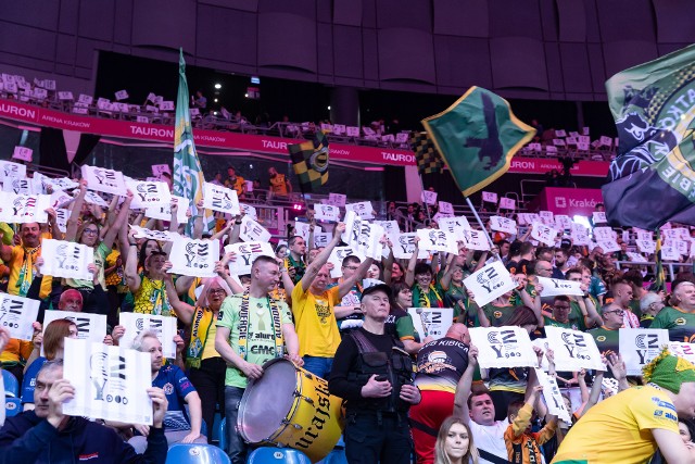 Kibice na finale Pucharu Polski siatkarzy w Krakowie