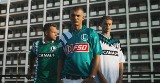 Legia Warszawa sprzedaje retro koszulki w stylu lat 90. Kibice zachwyceni [ZDJĘCIA, WIDEO]