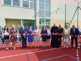 Uroczyste rozpoczęcie roku szkolnego 2023/2024 w Szkole Podstawowej numer 1 imienia Krzysztofa Szydłowieckiego w Ćmielowie i otwarcie boisk