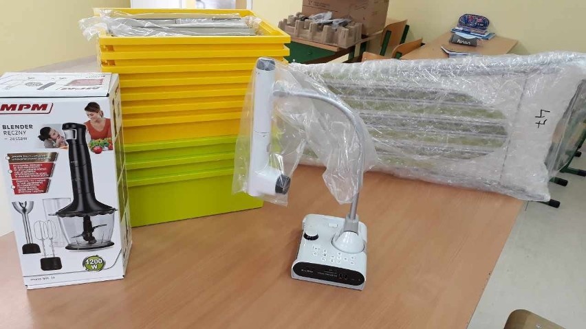 "Laboratoria Przyszłości" w Gminie Brańsk. W szkołach pojawiły się  drukarki 3D, mikrokontrolery i sprzęty do nagrań (zdjęcia)  
