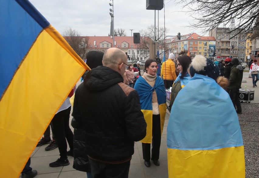 Na placu Solidarności w Szczecinie odbyła się kolejna antywojenna manifestacja