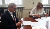 Powstaną nowe chodniki w gminie Miedziana Góra. Umowa podpisana