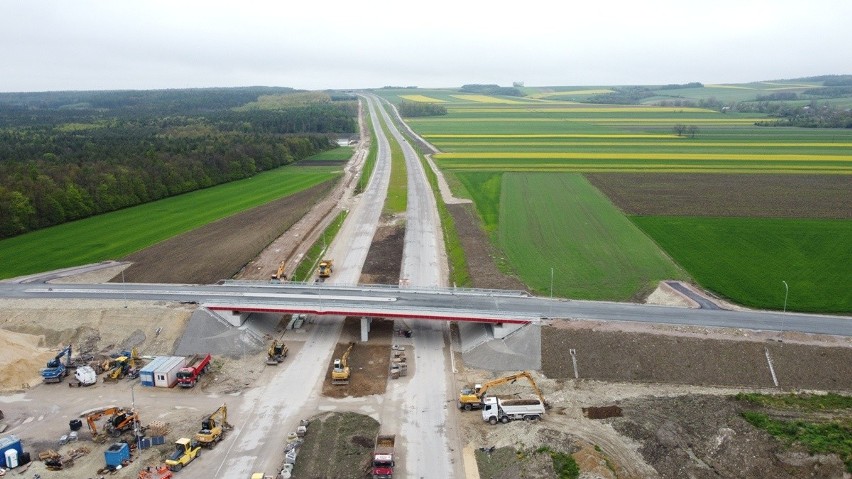 Siedem lat później oddany został do użytku 4,5-kilometrowy...