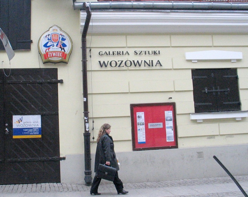 Galeria Sztuki Wozownia, ul. Ducha Św. 6...